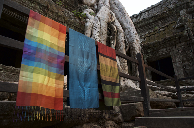 絹織物に明日を託すカンボジアの女性たちへ、
機織りのサマースクールを開きたい